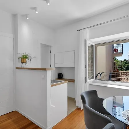 Luxury City Center Apartments Makarska Exterior photo