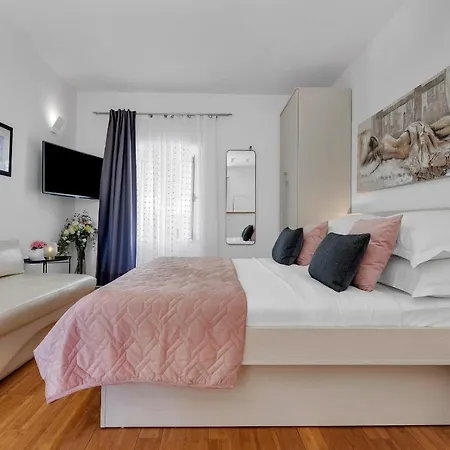 Luxury City Center Apartments Makarska Exterior photo