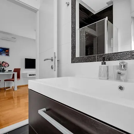 Luxury City Center Apartments Makarska Exterior photo