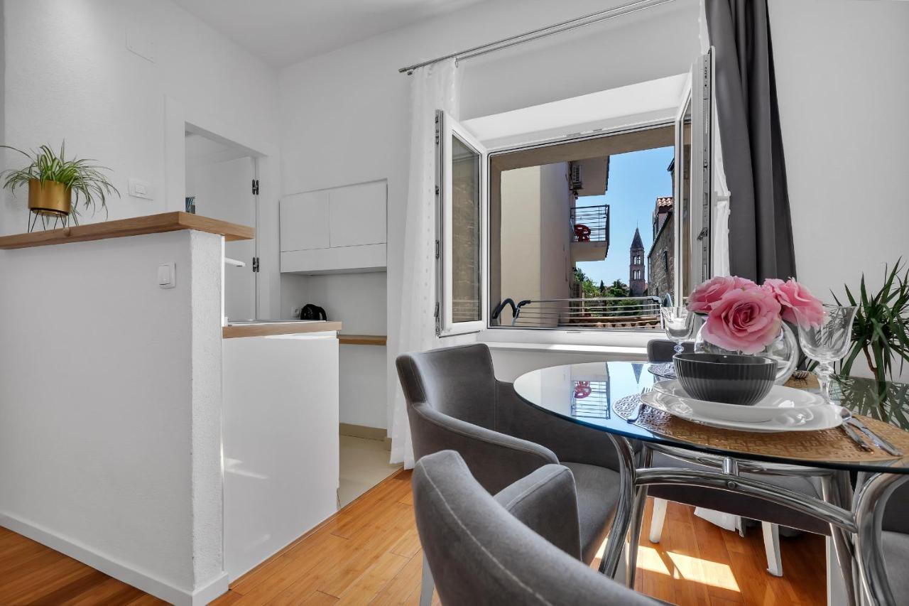 Luxury Center Apartment