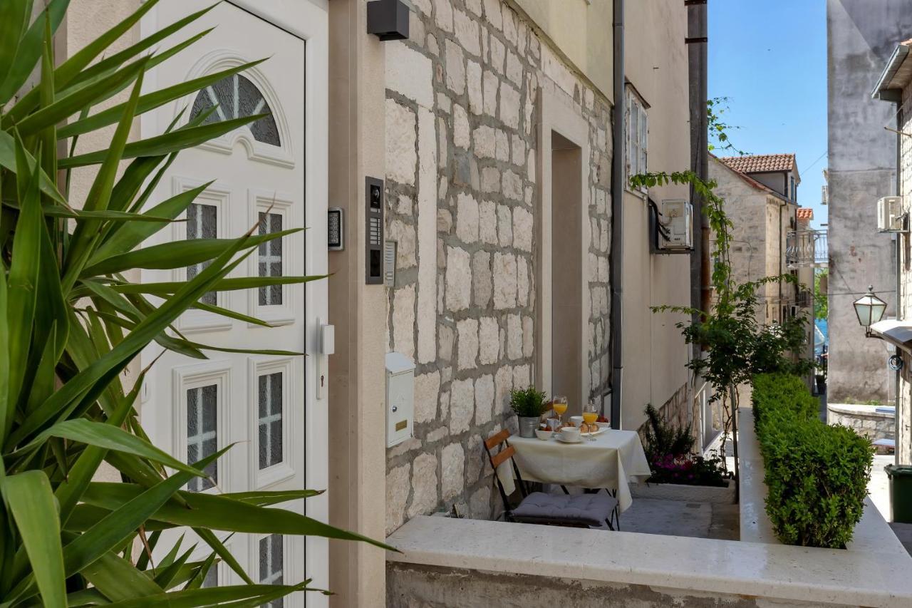 Luxury Center Apartment *