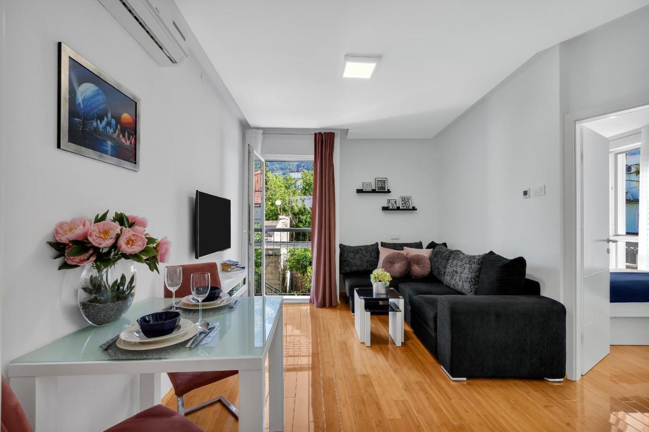Apartment Luxury Center *